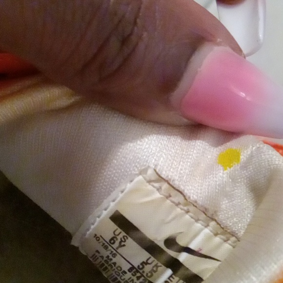 Customized Nike - Picture 6 of 6